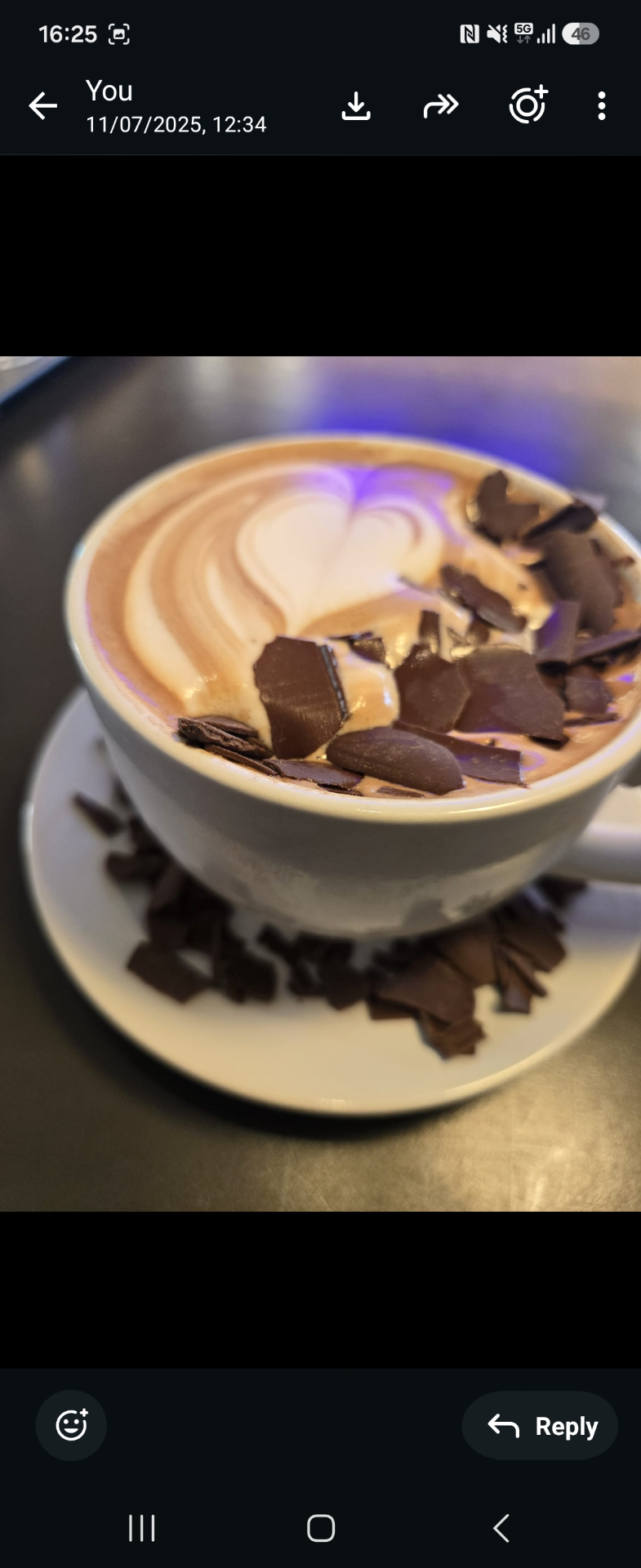Barista working as part of an independent team